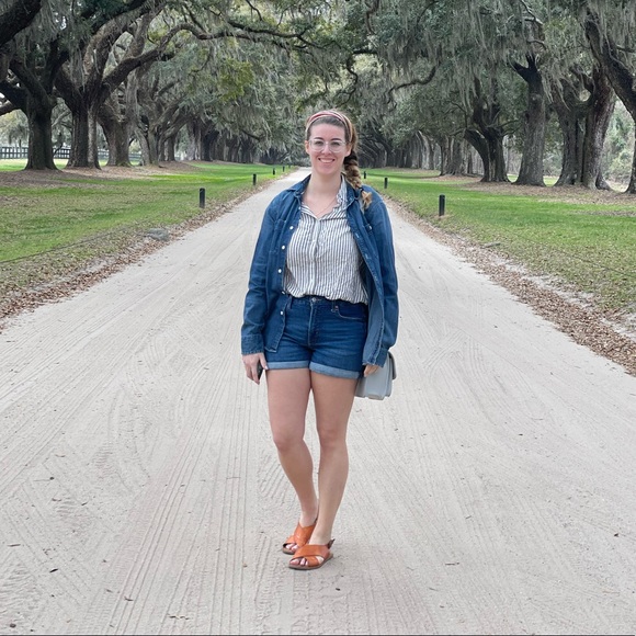 Meet your Posher, Kaitlyn - Picture 2 of 5